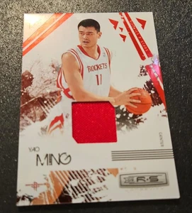  Yao Ming #31 Rockets /250 2009-10 Panini Rookies and Stars Longevity Materials - Bild 1 von 2