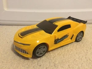 Transformers Movie Camaro BUMBLEBEE Deluxe Class Automorph 9" - Picture 1 of 11
