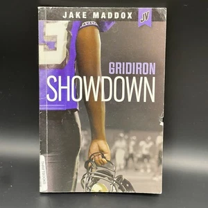 Gridiron Showdown von Maddox Jake Taschenbuch Fußball Kapitel Buch gut - Bild 1 von 4