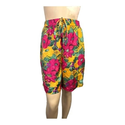 Pantalones cortos vintage Bogari de seda con estampado floral Foto 1 de 4
