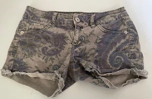 American Eagle Low Rise Stretch Corduroy Paisley Cut-Off Shorts Women's Size 0 - Foto 1 di 8