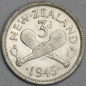 1945 New Zealand 3 Pence AU Maori War Clubs Patu Silver Coin (24022202R) - Picture 1 of 2