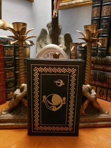 Easton Press THE HITCHHIKER'S GUIDE TO THE GALAXY by Douglas Adams - Picture 1 of 9