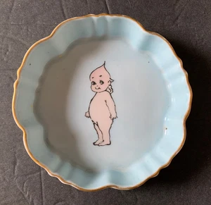 Vintage Kewpie Puppe Japan Anstecknadel Schale - Bild 1 von 4