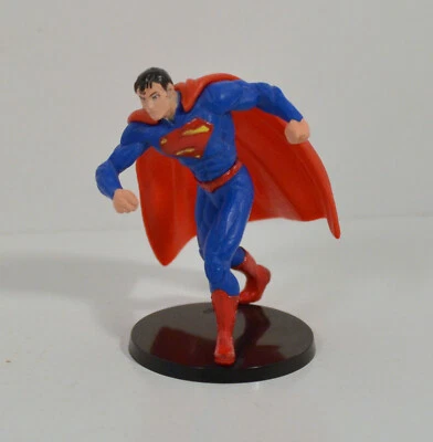Boneco de ação 2,5" Superman 2013 PVC suporte DC Comics Justice Leauge topo de bolo - Imagem 1 de 2