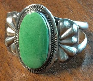 Vintage Native American Sea Green Lucin Variscite & Silver Bracelet, handsome - Picture 1 of 9