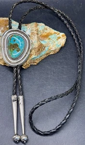 Cravatta Bolo Fine Navajo Johnathon Nez Artigianale Argento Sterling e Gemma Turchese - Foto 1 di 15