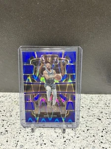2023-24 Panini Select - Concourse Kyrie Irving #21 Blue Tectonic Prizm /99 - Bild 1 von 2