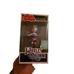 NEU Funko Rock Candy Harley Quinn 2016 Convention Exclusive Vinyl Vaults - Bild 1 von 8
