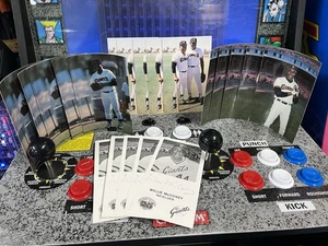 Postcard Lot of 20: San Francisco Giants Willie Mays & Willie McCovey Postcards - Picture 1 of 9