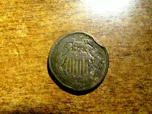 U.S. Civil War Era 1865 Copper Two Cent Coin #13 M13 - Picture 1 of 2