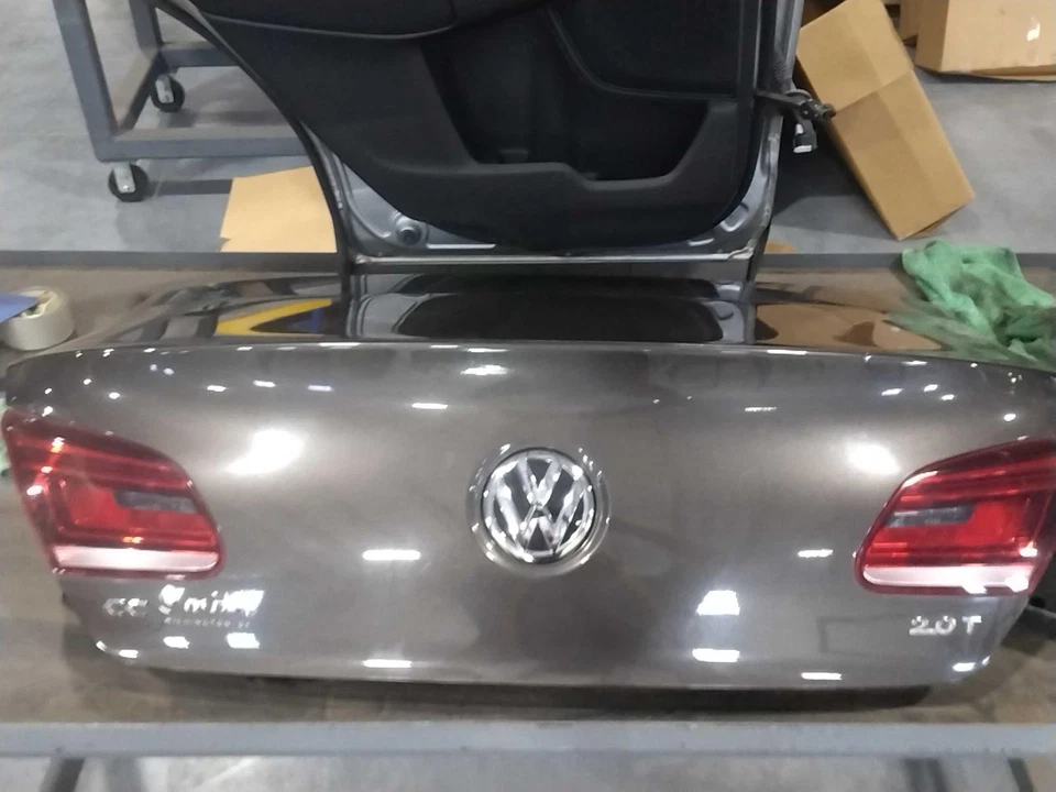 Used Deck Lid fits: 2013 Volkswagen Cc  Grade A - Imagem 1 de 4