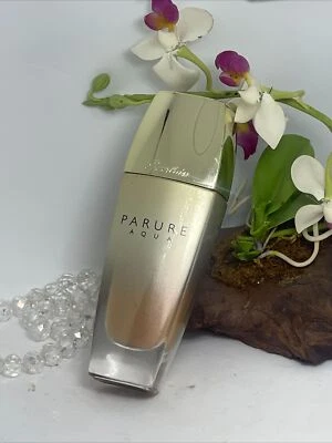 Guerlain Parure Aqua Radiant Feel Good Fluid Foundation SPF 20 - 25 Dore Fonce - Image 1 of 4
