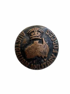 WWII Australian Military Forces AMF Button - P J King Pty Ltd c. 1940s - As Is - Picture 1 of 2
