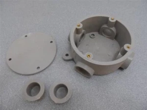 Cantex 3/4" 5133691 4 Hub Non Metalic Junction Box With Cover New - Picture 1 of 4