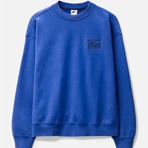 Nike X Stussy Acid Wash Crew Fleece Sweatshirt in Game Royal Gr. XXL - Bild 1 von 11