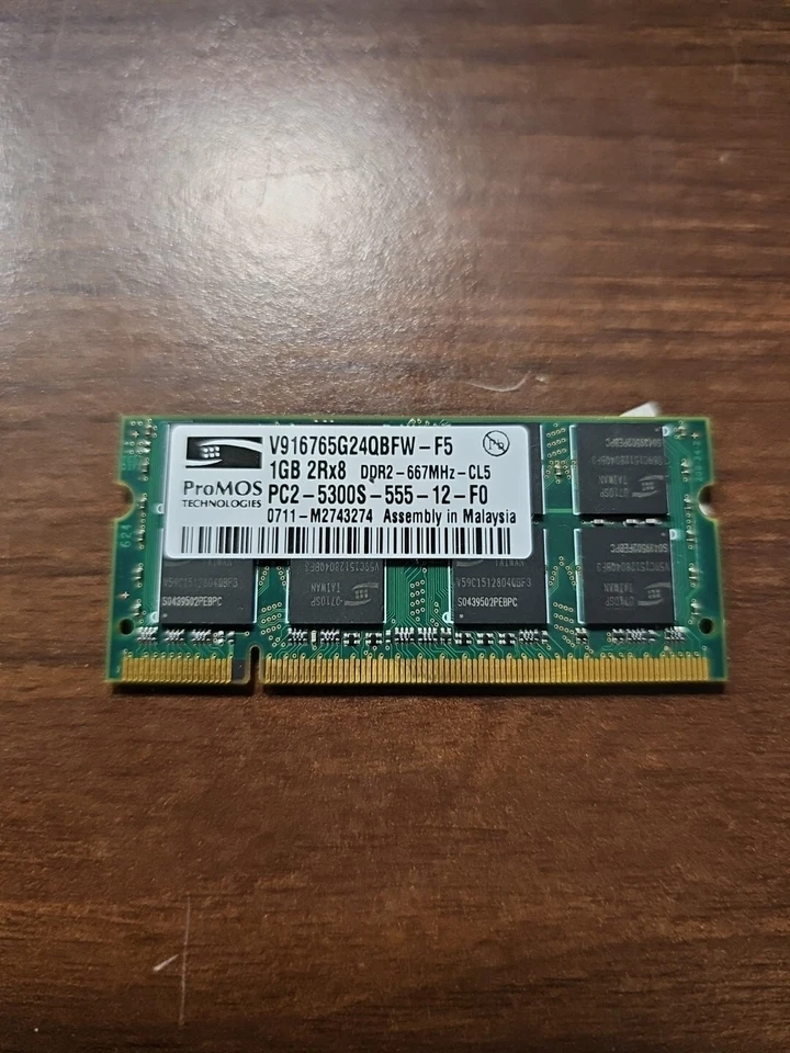 1 GB DDR2 RAM 200-pin SO-DIMM 2Rx8 PC2-5300S  'ProMOS V916765G24QBFW-F5' - Immagine 1 di 2