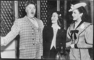 Lily Pons Opera Singer Original 1940s On Set Press Photo Jack Oakie - Picture 1 of 2
