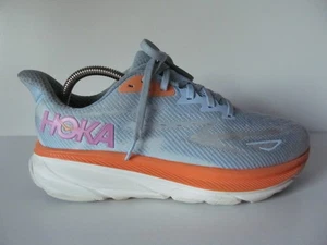 Scarpe da donna HOKA One One Clifton 9 taglia 9,5 D larghe 1132211-ABIW blu scarpe da ginnastica orng - Foto 1 di 19