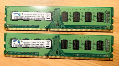 Memoria RAM DDR3 Samsung 2x2Gb . Kit con 2 módulos de 2Gb 2RX8 DDR3-1333 1.5V - Imagen 1 de 4