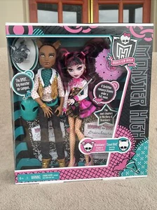 Monster High - Forbitten Love Draculaura & Clawd Wolf Dolls Mattel 2010 New - Picture 1 of 12