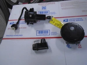 18 19 20 KAWASAKI KLX250 LOCK SET IGNITION SWITCH GAS GAP OEM KLX250S FI - Picture 1 of 4