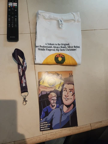 Pro Wrestling Crate AEW WWE  Shirt Size  XL Major Figure Podcast Keychain Comic Cover