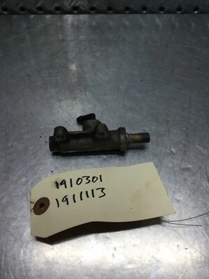 Polaris Sportsman 600 2004 cilindro maestro trasero 1910301 1911113 t171 Foto 1 de 4