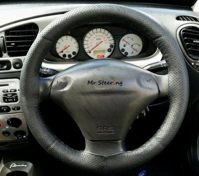 Für Ford Puma 97-01 Schwarz Perforiert Leder Lenkrad Abdeckung Wähle Stich - Bild 1 von 4