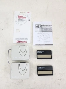 2 Liftmaster Chamberlain Single Button Garage Door & Gate Opener 971LM / 2 995Lm - Picture 1 of 13