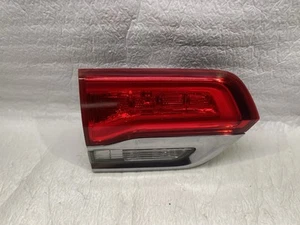 2014 - 2021 JEEP GRAND CHEROKEE LH DRIVER LID MOUNT TAIL LIGHT OEM B84L 14082 - Picture 1 of 8