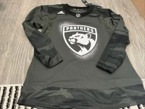Adidas Florida Panthers Military Grün/Schwarz Trikot Camouflage Herren Größe: 46 Neu mit Etikett - Bild 1 von 6