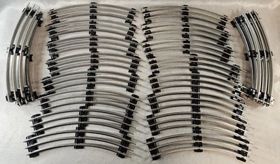 Lot of 26 Sections Lionel O Gauge 042 Curve 3 Rail Tubular Train Track L/N - Image 1 of 4