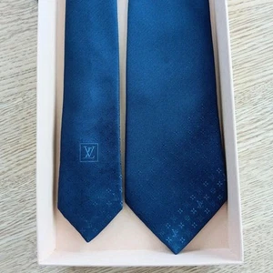 Louis Vuitton LV Tie silk 100% Monogram Gradient Blue made in Italy 615 - Picture 1 of 20