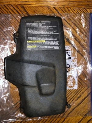 CUBIERTA DEL MOTOR DEL CILINDRO SUPERIOR CRAFTSMAN 18" 2.6CI 42CC CON PERNOS OEM ENVÍO GRATUITO Foto 1 de 2