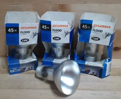 3CT:  SYLVANIA 45watt  WHITE INDOOR INTERIOR FLOODLIGHT R20 130V  - Image 1 of 3