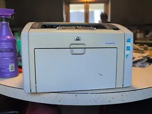 HP Laser Jet 1022n - Picture 1 of 4