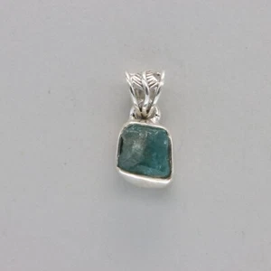 Colgante APATITA Azul Corte Crudo Natural Corte Áspero - PLATA ESTERLINA 925 #901-Le - Imagen 1 de 9