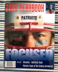 2000 NEW ENGLAND PATRIOTS YEARBOOK- TOM BRADY Rookie(RC), Drew Bledsoe - Picture 1 of 3