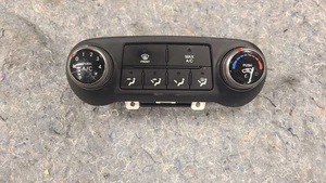 2010-2013 Hyundai Tucson AC Heater Temperature Climate Control OEM - Picture 1 of 8