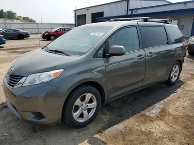 Cuarto de vidrio para pasajero Toyota Sienna (solo recogida local) con tinte de privacidad se adapta Foto 1 de 4