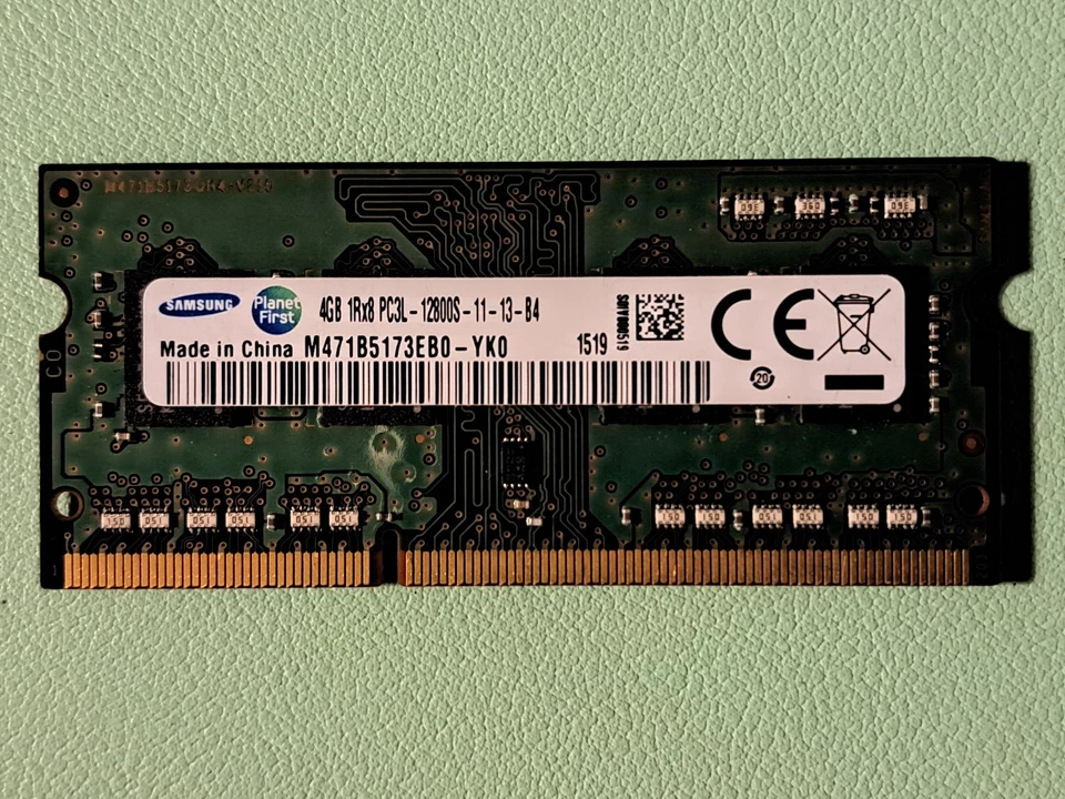 Memoria RAM Samsung M471B5173EB0-YK0 4 GB PC3L-12800S So-Dimm - Immagine 1 di 1