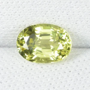 1.17 ct RARE LUSTROUS GREENISH YELLOW  NATURAL CHRYSO BERYL  Oval  See Vdo 80D - Picture 1 of 2