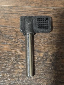 ALEKO Entriegelungsschlüssel für Schiebetoröffner AC1400 AC2000 AR1400 AR2000 - Bild 1 von 4