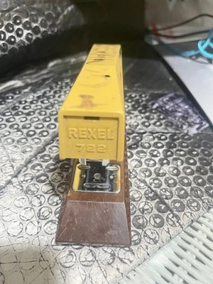 Vintage Rexel Stapler 722 Brown Tan Made In Great Britain WITH 4K STAPLES(M1) - Image 1 of 4