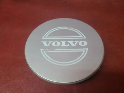 Центральный колпак колеса Volvo 740 850 940 960 C70 S90 V70 - Изображение 1 из 4