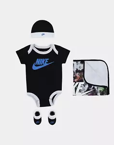 4-teiliges Nike Baby Geschenkset, 0-6 Monate, schwarz, Decke, Stiefel Mütze B61 MP - Bild 1 von 6