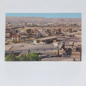 Frontera internacional entre Estados Unidos y México postal vintage sin enviar - Imagen 1 de 2