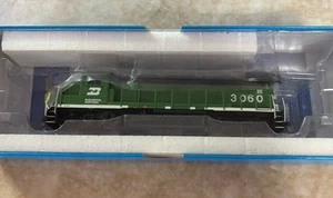 HO Scale Athearn Burlington Northern DCC Ready GP40-2 Diesellok #3060 - Bild 1 von 5