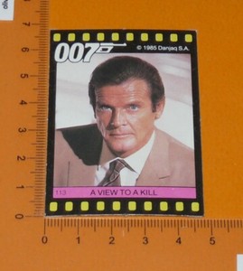 #113 JAMES BOND 007 A VIEW TO A KILL ROGER MOORE MONTY GUM CARD 1985
